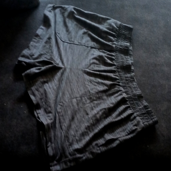 Swimming trunks - Picture 1 of 3